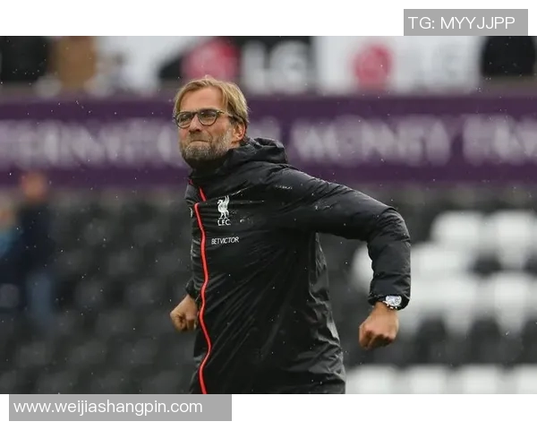 足球少帅的崛起与挑战：年轻教练如何引领球队走向辉煌之路